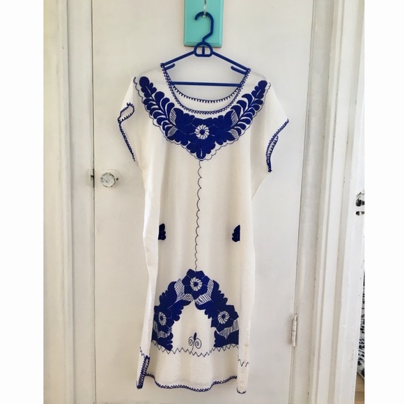 Vintage Dresses & Skirts - Beautiful Vintage Mexican Boho Embroidered Dress